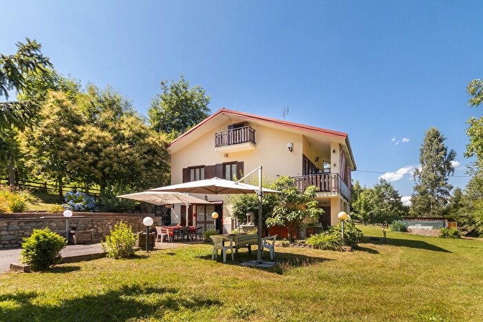 Casa con 5 locali in vendita in Borgata Giantoni, Venasca