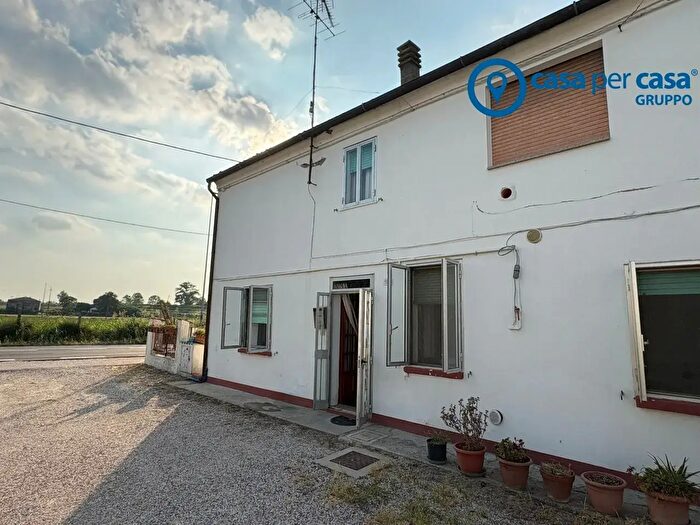 Casa bilocale in vendita in Via Risorgimento, Riva del Po