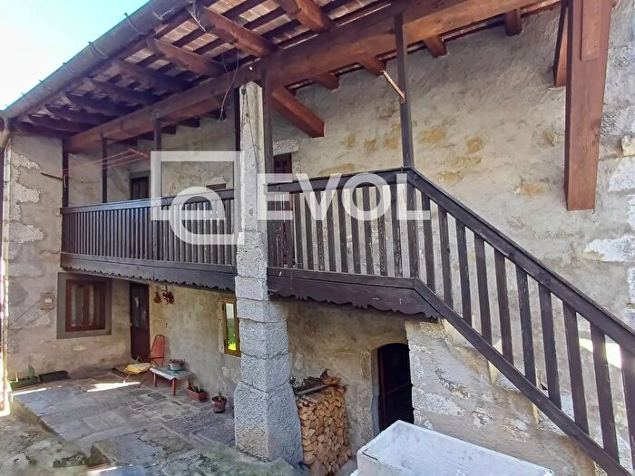Casa con 6 locali in vendita in Località Masseris, Savogna