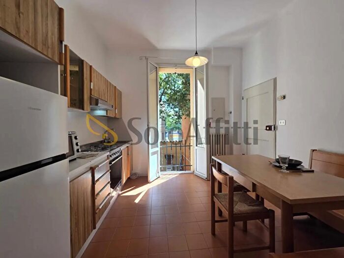 Appartamento trilocale in affitto in Mura di Porta Castiglione, Bologna