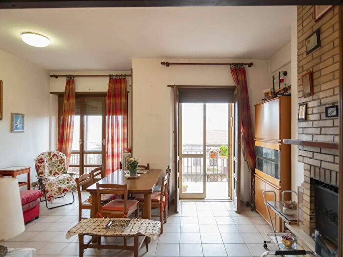 Appartamento quadrilocale in vendita in Via Curtatone, Ancona