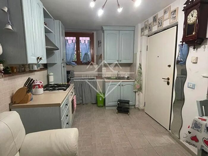 Appartamento bilocale in vendita in Carrara
