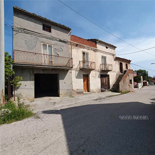 Casa con 12 locali in vendita in Via Ranco, Paglieta