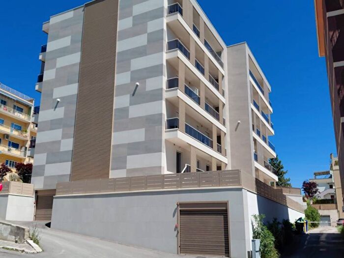 Appartamento bilocale in affitto in Via Lupo Protospata, Centro, Matera