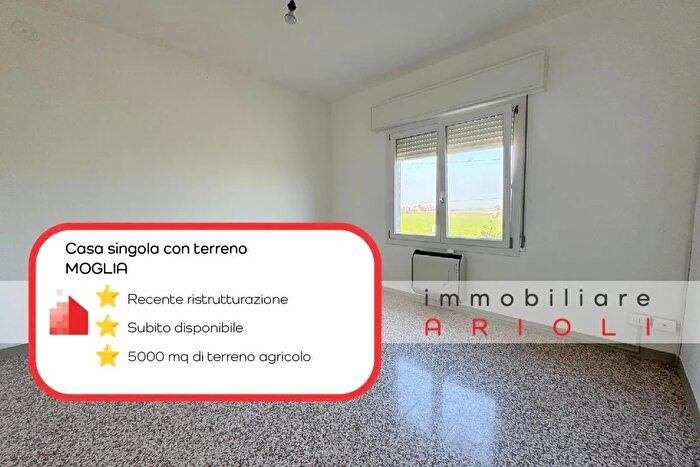 Casa con 6 locali in vendita in Moglia, Moglia