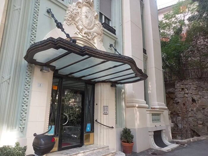 Appartamento quadrilocale in affitto in Corso Magenta, Castelletto, Genova
