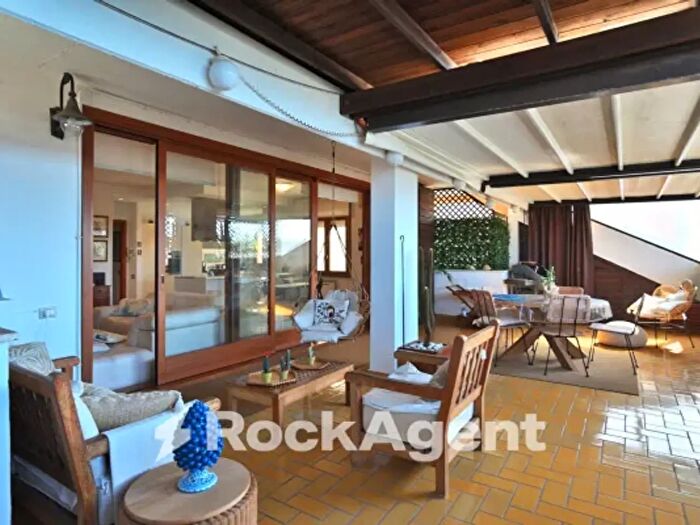 Appartamento con 5 locali in vendita in Via Gerolamo Frescobaldi, Latina