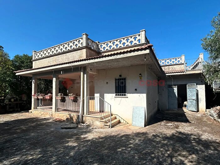 Casa trilocale in vendita in Via La Sorte, Grottaglie