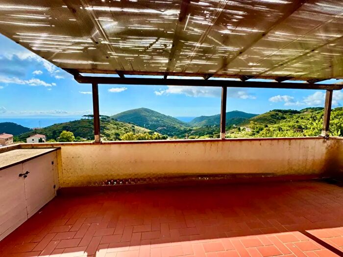 Appartamento trilocale in vendita in Rio