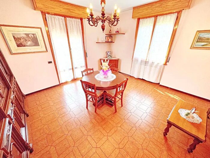 Appartamento quadrilocale in vendita in Via Alessandro Manzoni, Sorbolo Mezzani