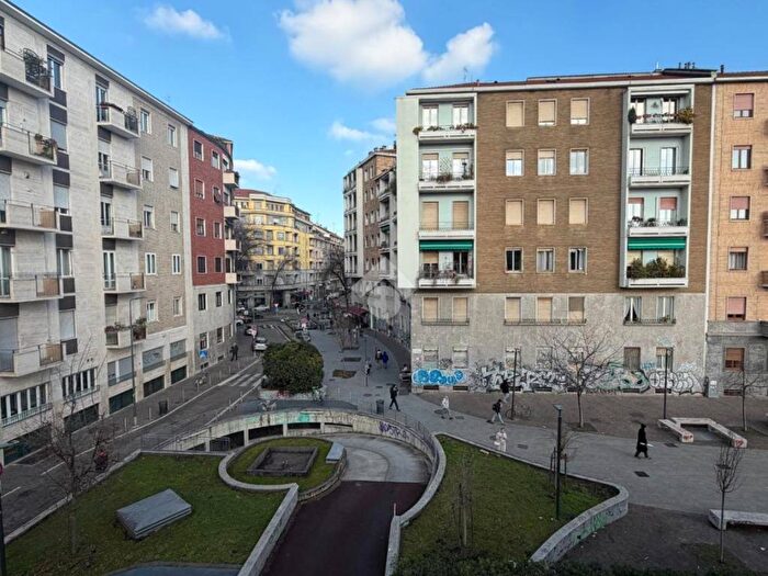 Appartamento trilocale in affitto in Via Dino Compagni, Città Studi, Milano