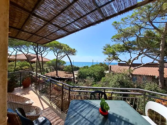 Appartamento bilocale in vendita in Via Verdi, Castiglione Della Pescaia
