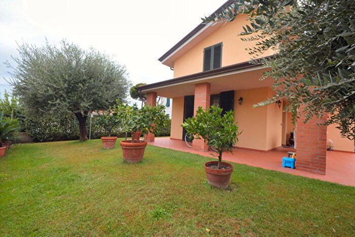 Casa con 5 locali in vendita in Acalda, Lucca