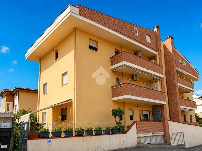 Appartamento bilocale in vendita in Via Gentile, Tortoreto