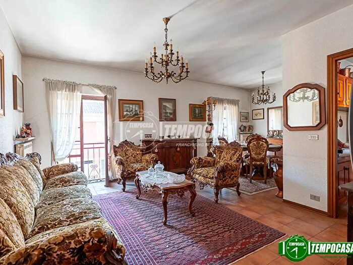 Casa quadrilocale in vendita in Via Giuseppe Garibaldi, Castel San Giovanni