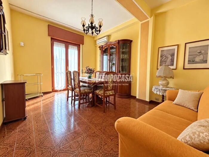 Appartamento trilocale in vendita in Viale Enrico Forlanini, Milano