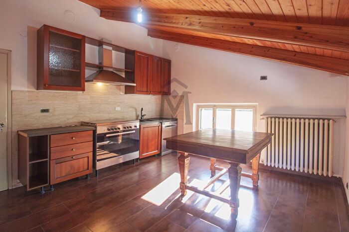 Appartamento con 5 locali in vendita in Casino, Castelnovo Ne Monti