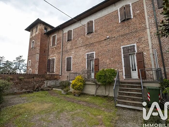 Casa con 5 locali in vendita in Piazza Castello, Inverno E Monteleone