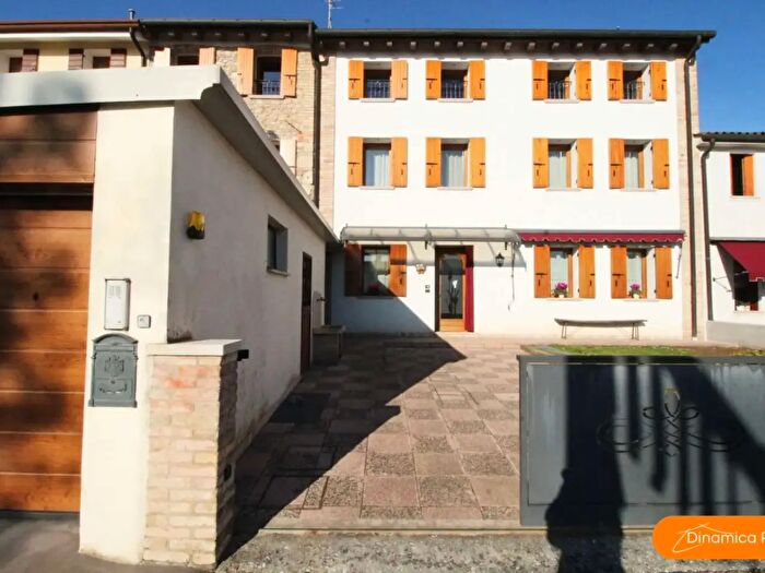 Casa con 6 locali in vendita in Via Schenelle, Pieve Di Soligo