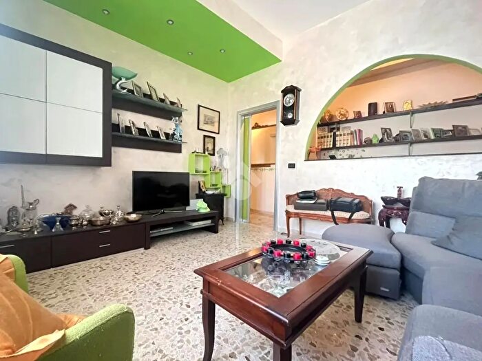 Appartamento trilocale in vendita in Via Itria, Reggio di Calabria