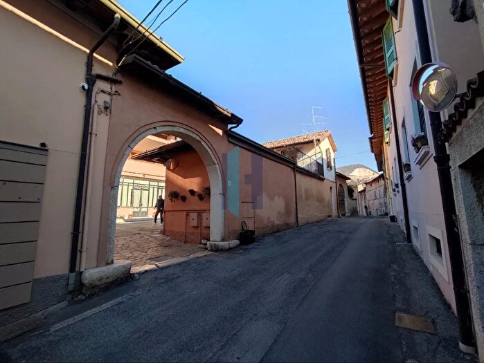 Casa trilocale in vendita in Via Castelli, Botticino