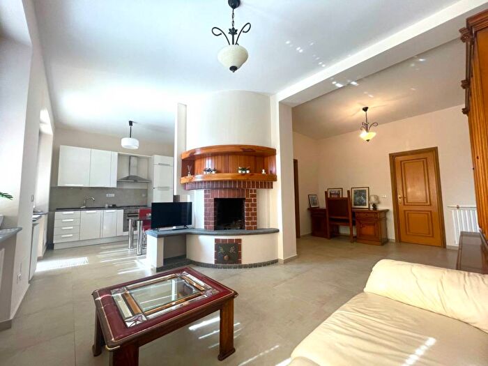 Appartamento bilocale in affitto in Via alle Fabbriche, Centro, Caselle Torinese