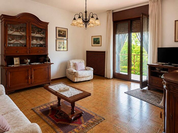 Appartamento trilocale in affitto in Via Retrone, Centro, Creazzo