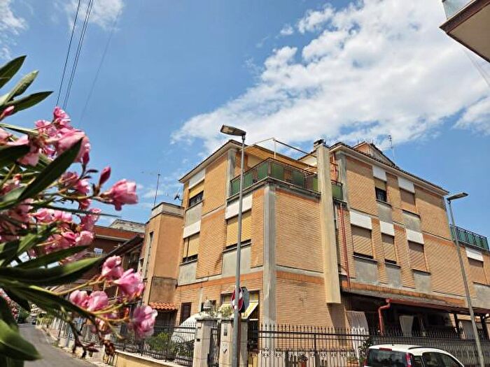 Appartamento con 5 locali in vendita in Via Bergamo, Guidonia Montecelio