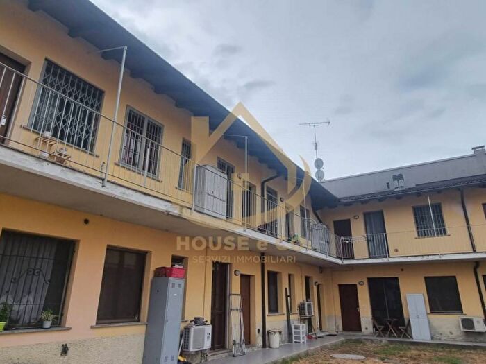 Appartamento bilocale in affitto in Corso Genova, Centro, Vigevano