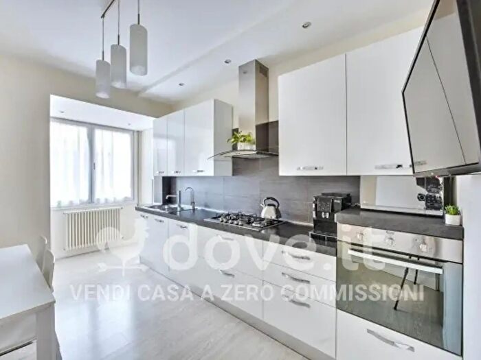 Appartamento trilocale in vendita in Via Jacopo Bernardi, Treviso