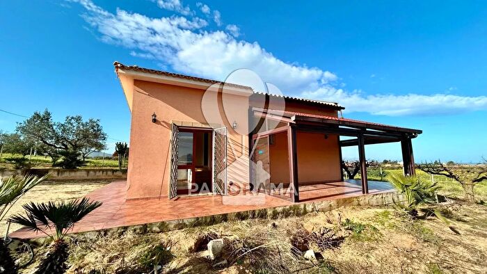 Casa con 5 locali in vendita in Partinico