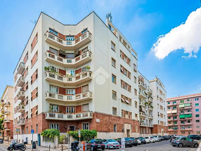 Appartamento trilocale in vendita in Via Cosseria, Roma