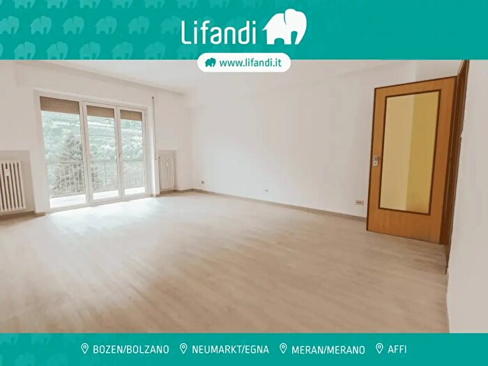 Appartamento quadrilocale in vendita in RichardWagnerStraße Via Richard Wagner, Merano