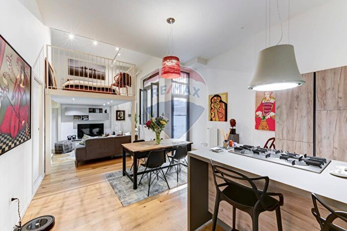 Appartamento trilocale in vendita in Via Ampere, Milano