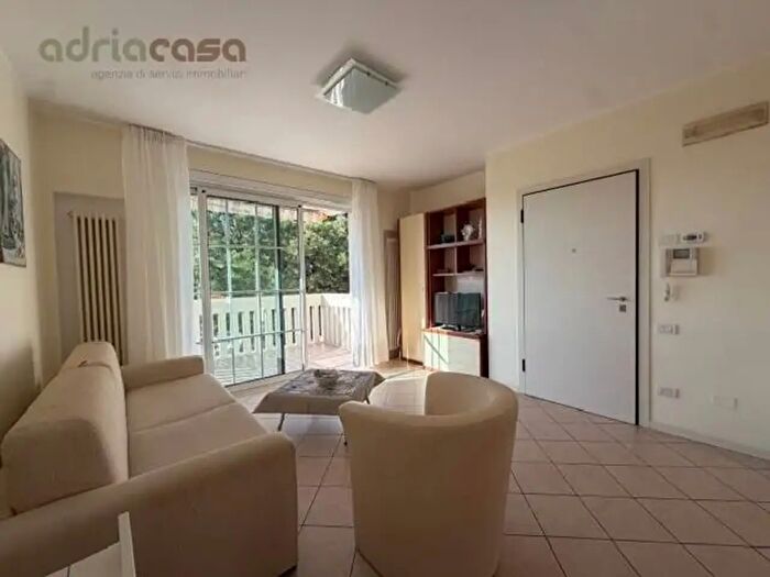 Appartamento trilocale in vendita in Viale Virgilio, Riccione