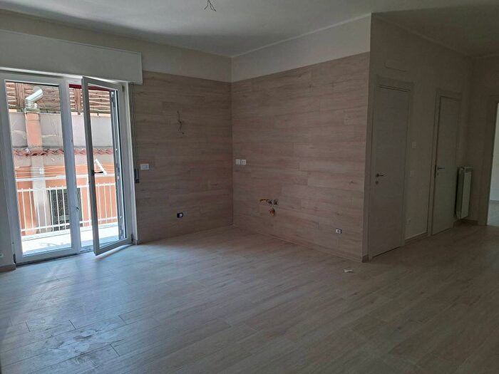 Appartamento quadrilocale in affitto in Via Salvatore di Giacomo, Piazza Primavera Passariello, Pomigliano d'Arco