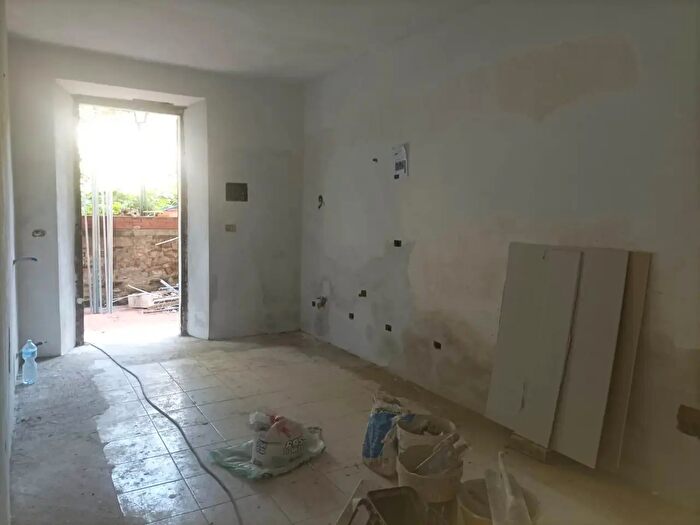 Appartamento con 5 locali in vendita in Firenze
