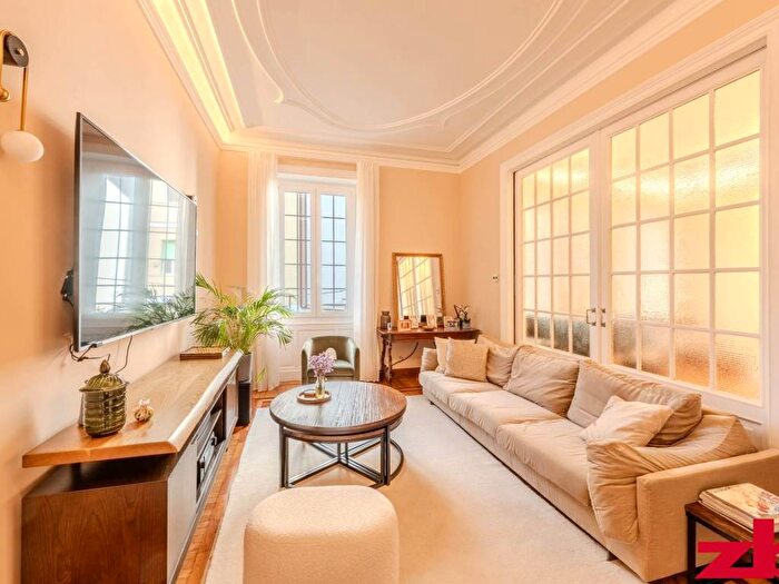 Appartamento con 6 locali in affitto in Via Alberto Liri, Albaro, Genova