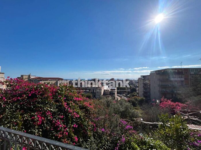 Appartamento trilocale in affitto in Via Venerando Gangi, Nuovalucello Leonardo Da Vinci, Catania