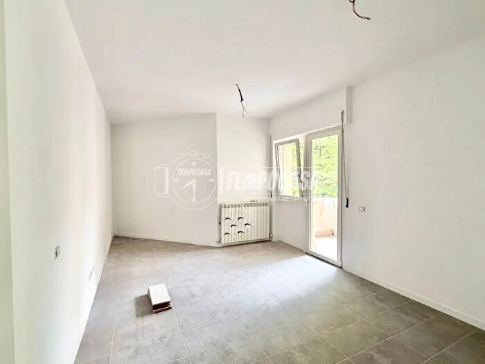 Appartamento trilocale in vendita in Via Trapani, Ascoli Piceno