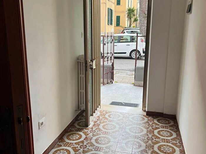 Appartamento con 5 locali in affitto in Via Francesco Tedesco, Centro, Ortona