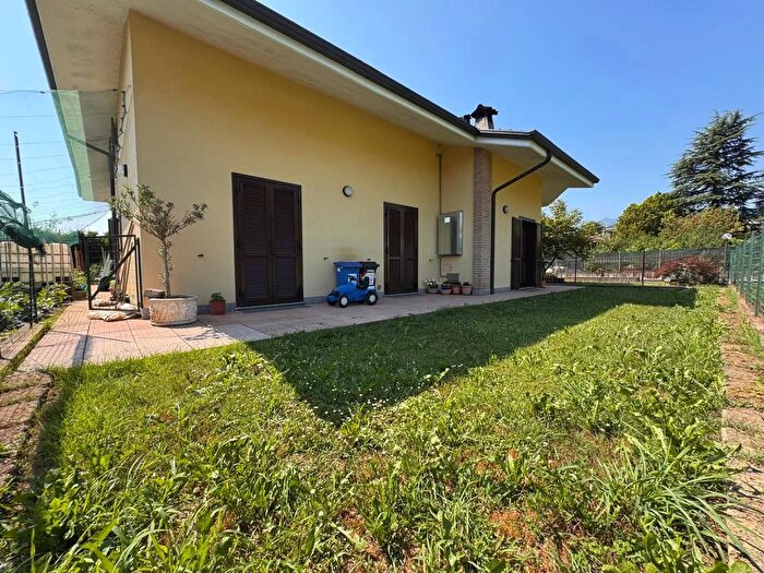 Case in Vendita e in Affitto - 3