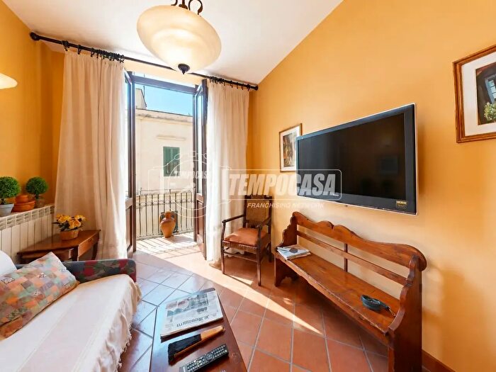 Casa quadrilocale in vendita in Via di Valesio, Lecce
