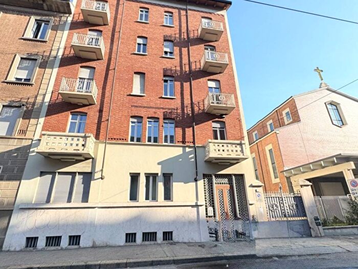 Appartamento trilocale in affitto in Via A G Barrili, Crocetta, Torino