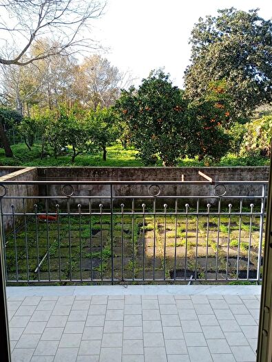 Appartamento trilocale in vendita in Via Provinciale Santa Maria Ammalati Acireale, Acireale