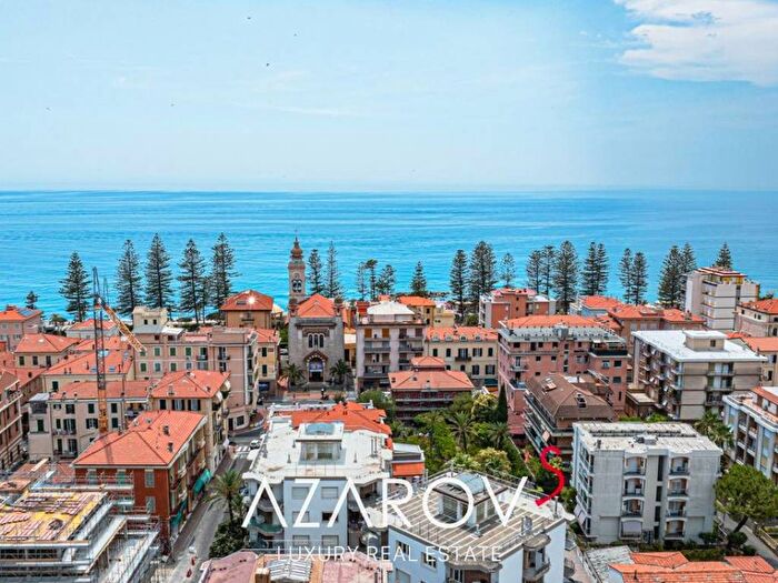 Appartamento trilocale in affitto in Corso Europa, Centro, Bordighera