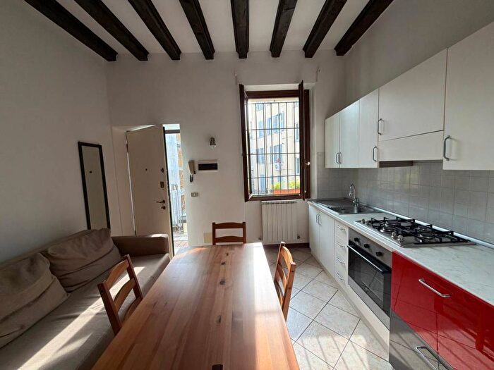 Appartamento bilocale in affitto in Via Saronno, Sempione, Milano