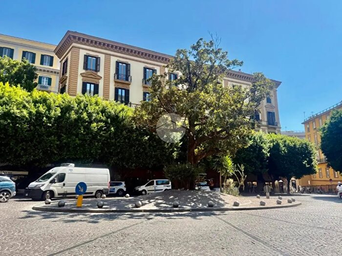 Appartamento monolocale in affitto in Via Francesco Crispi, Napoli