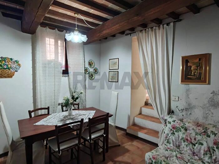 Appartamento trilocale in vendita in Via Secondaria Ponente, Mondaino