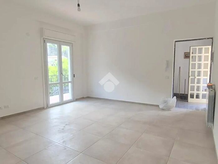Appartamento trilocale in affitto in Via dei Frati Minori, Monreale